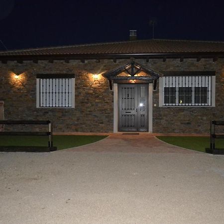 El Capricho De Los Carrascos Juarros de Voltoya Bagian luar foto