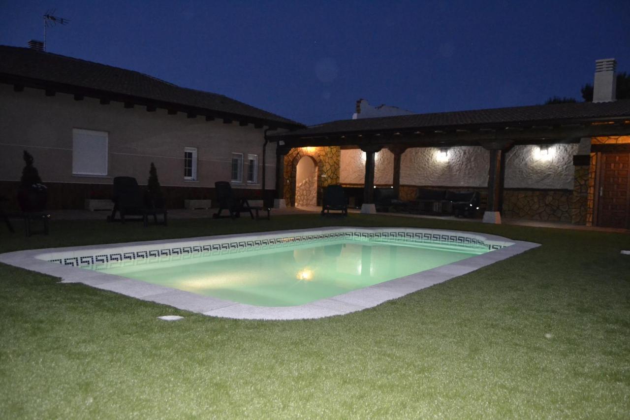 El Capricho De Los Carrascos Juarros de Voltoya Bagian luar foto