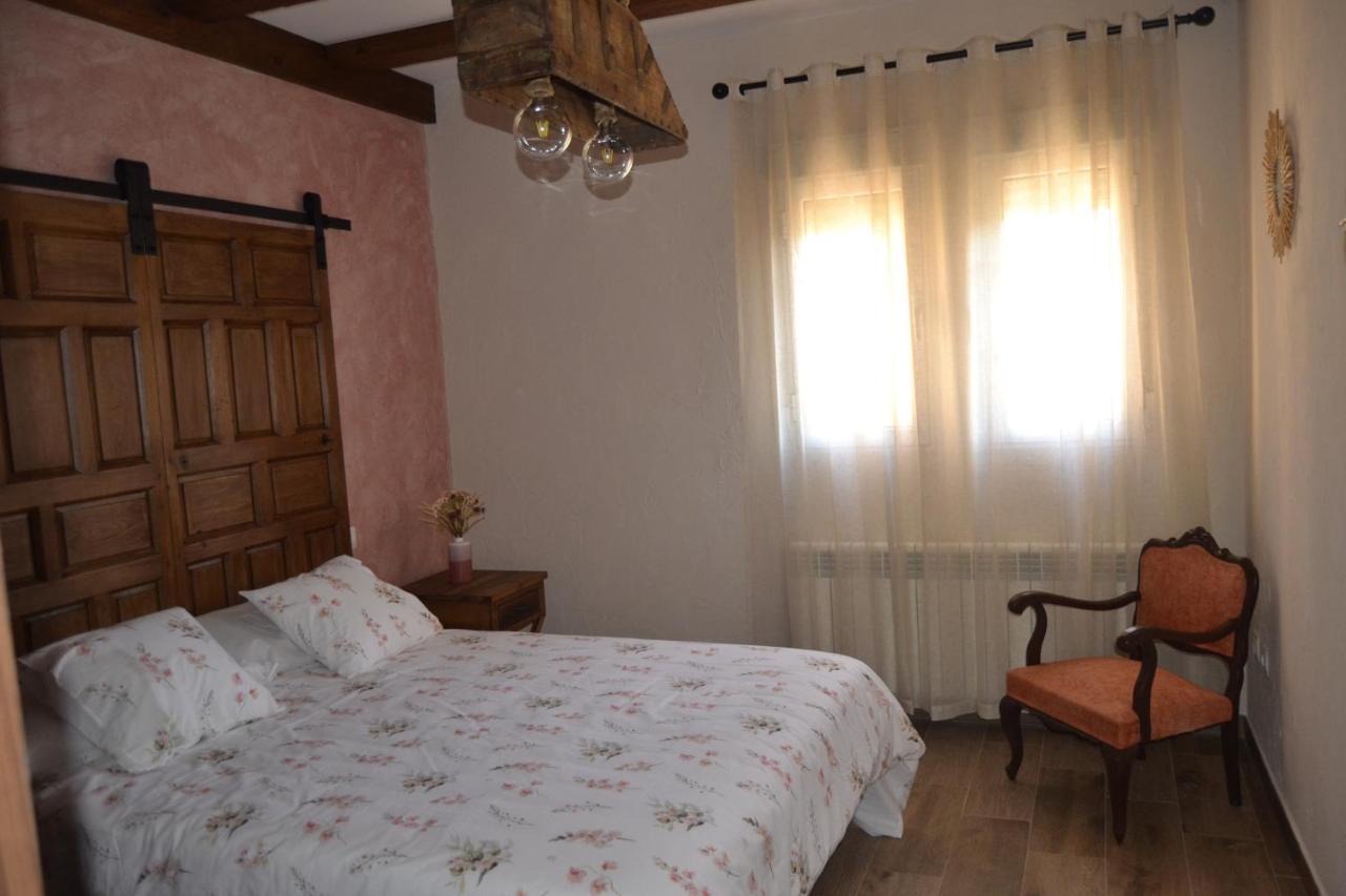 El Capricho De Los Carrascos Juarros de Voltoya Bagian luar foto